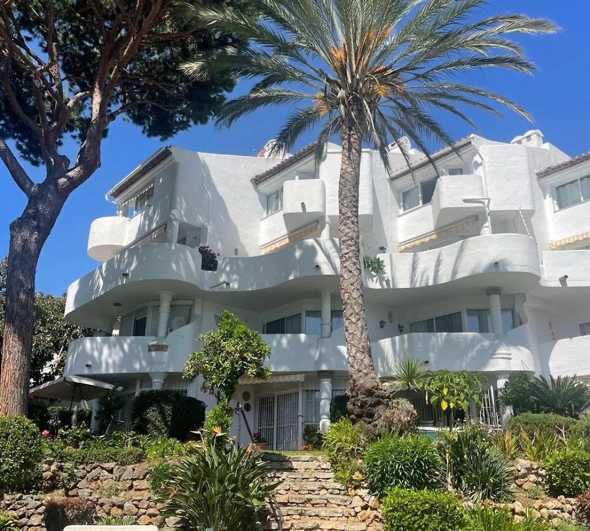 Beau Duplex Pres De La Plage Sitio de Calahonda 0*,  İspanya