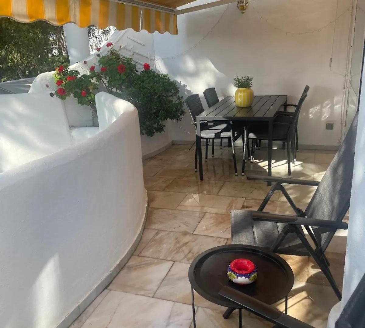 Beau Duplex Pres De La Plage Sitio de Calahonda Lägenhet