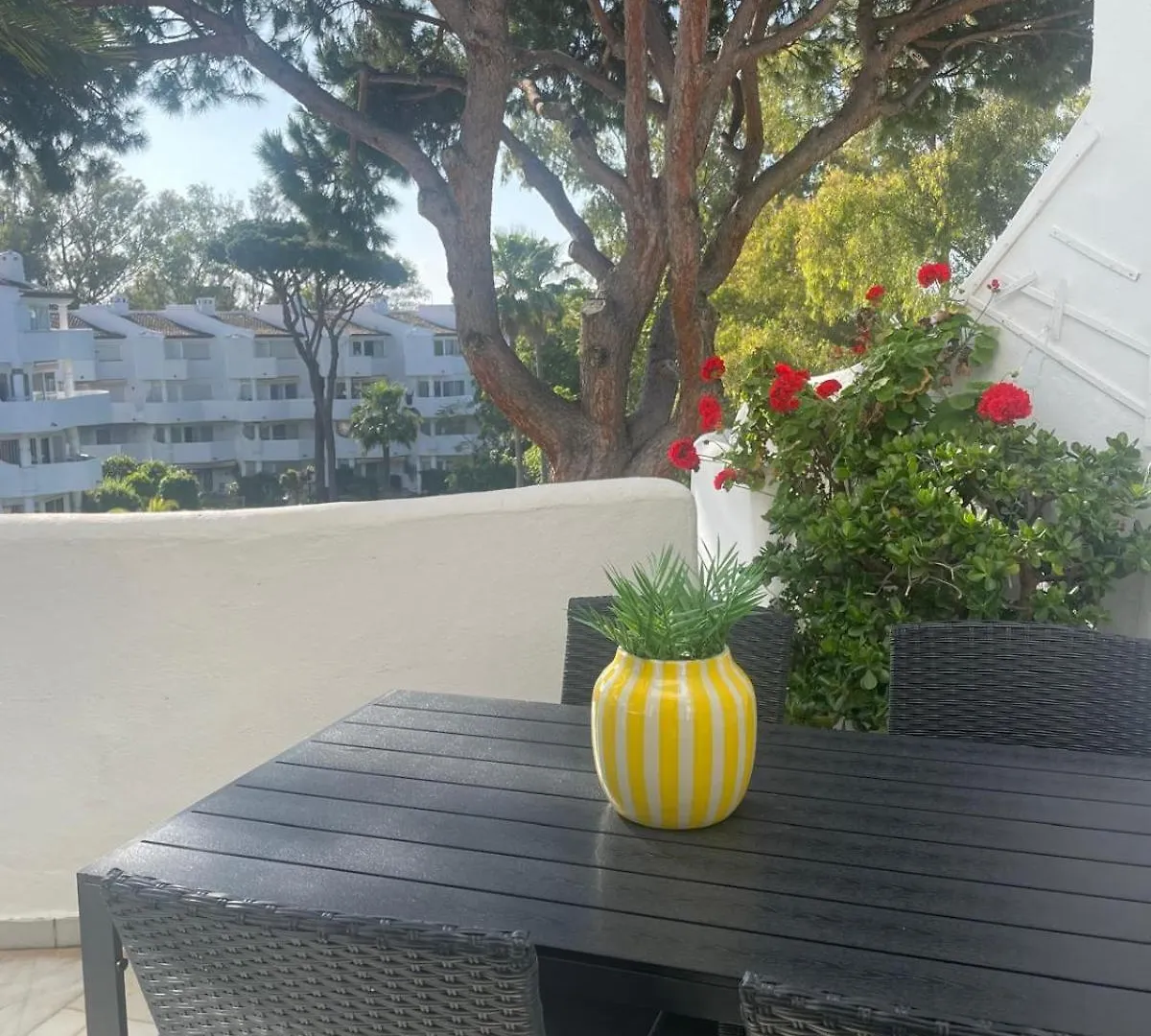 Beau Duplex Pres De La Plage Sitio de Calahonda Lägenhet